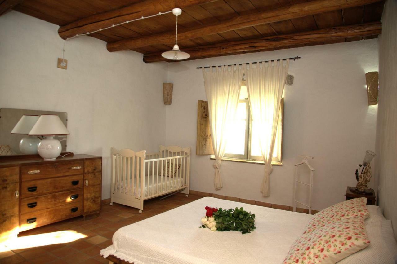 Domus Antiga Appartamenti San Giovanni Suèrgiu Eksteriør billede